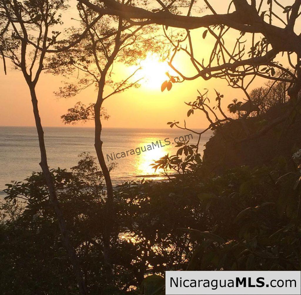 Costa Dulce Beachfront Lot B16