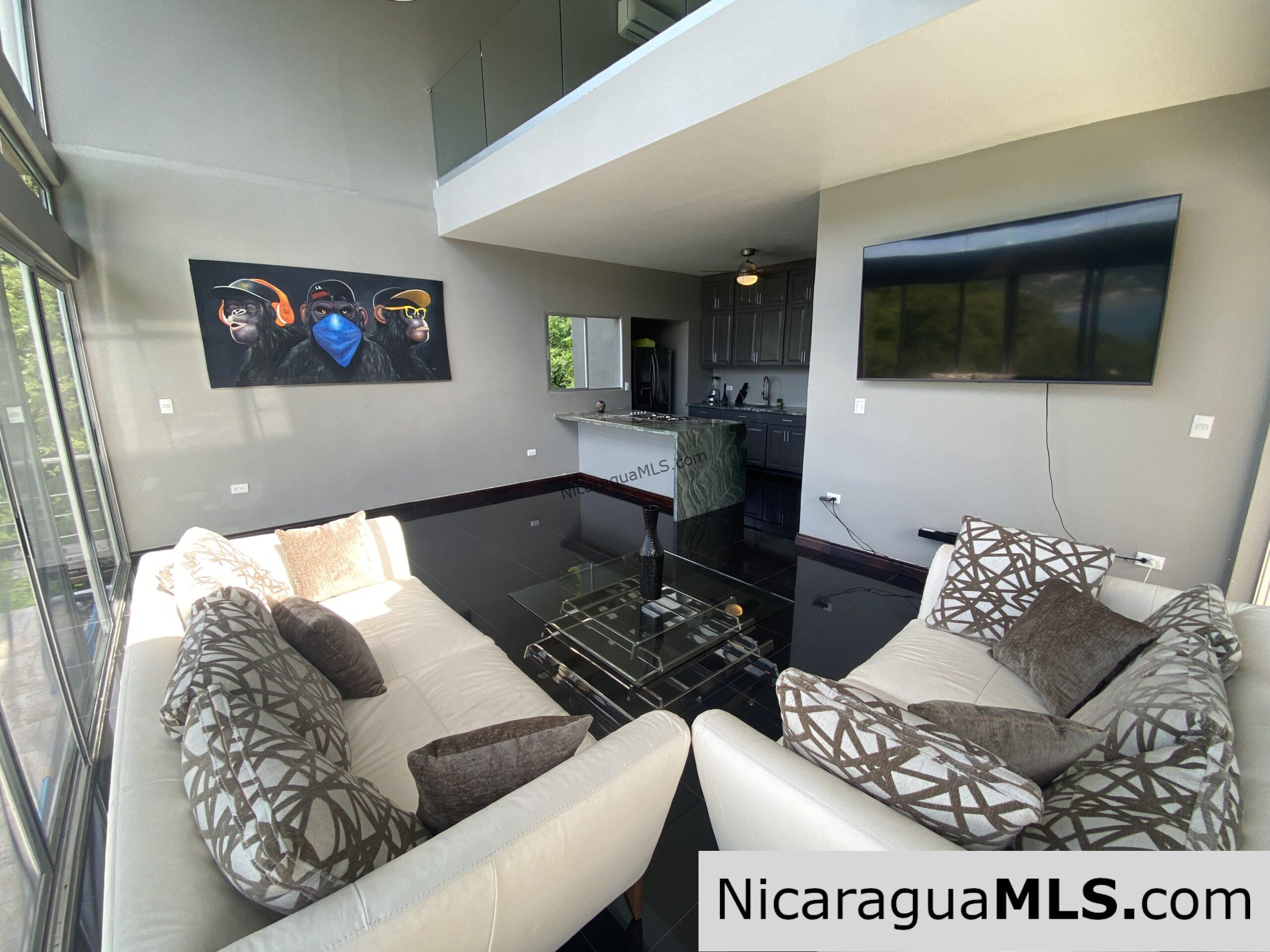 Elegant living with SJDS whitewater bay views - just completed!