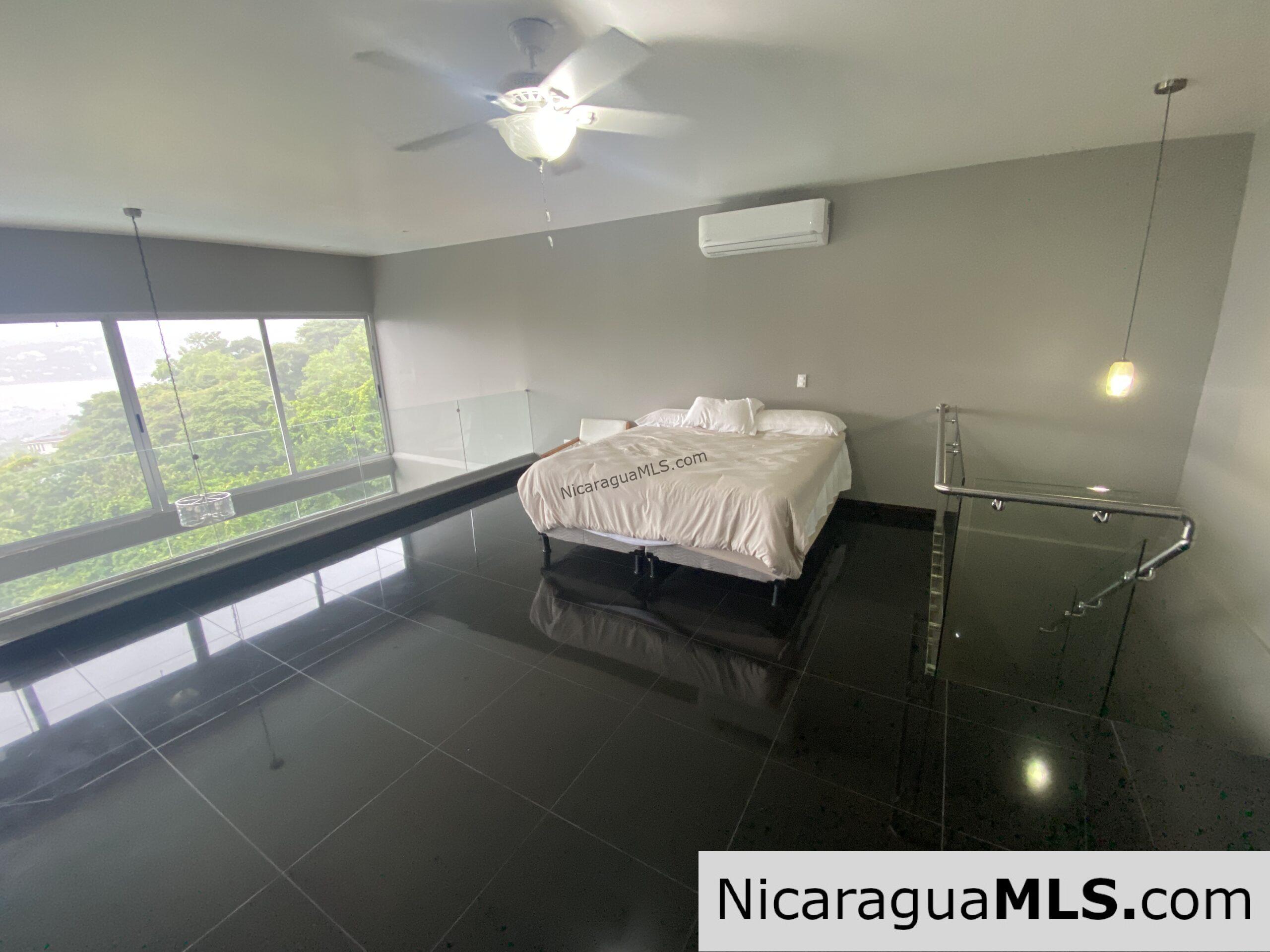 Elegant living with SJDS whitewater bay views - just completed!