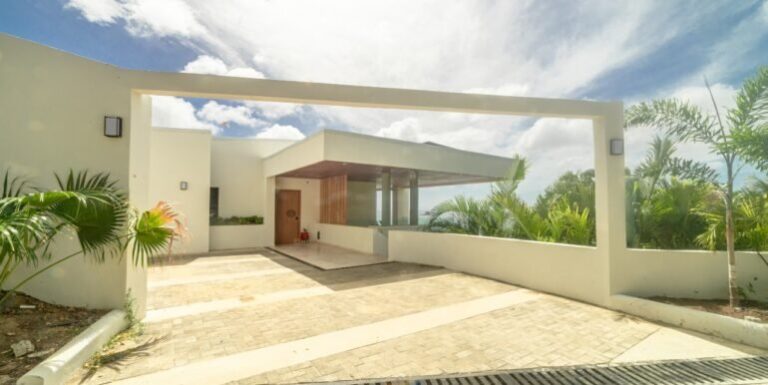 Price Slashed! Own the Ultimate Pacific Oceanfront Paradise