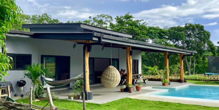 Price Reduced! Dream Equestrian Estate in Escamequita Awaits New Owners!
