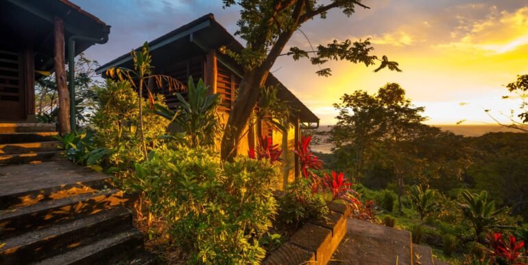 Luxury Ocean View Villa in Balcones de Majagual - Image 3