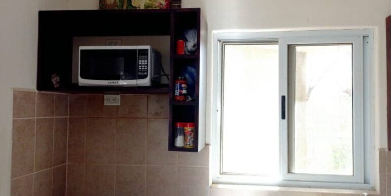 Condo in Las Escadas, only 1 mile from town - Image 6