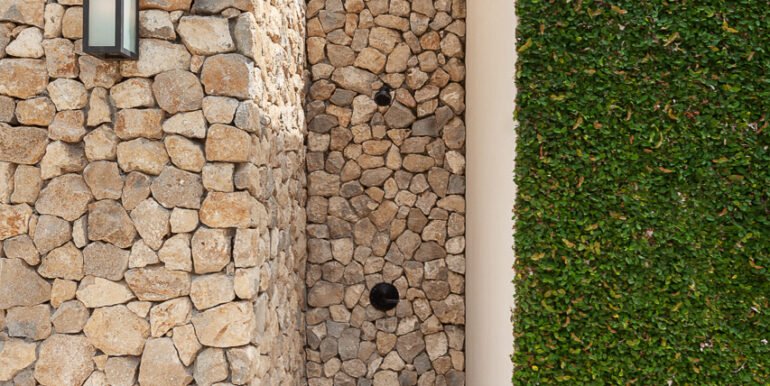 Sustainable Luxury on 1.5 Acres Awaits: Casa Grillo in Big Sky Ranch - Image 12