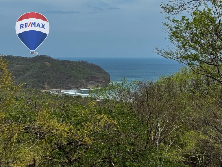 Updated Listing: Exclusive Guacalito de La Isla Lot with Stunning Ocean Views!