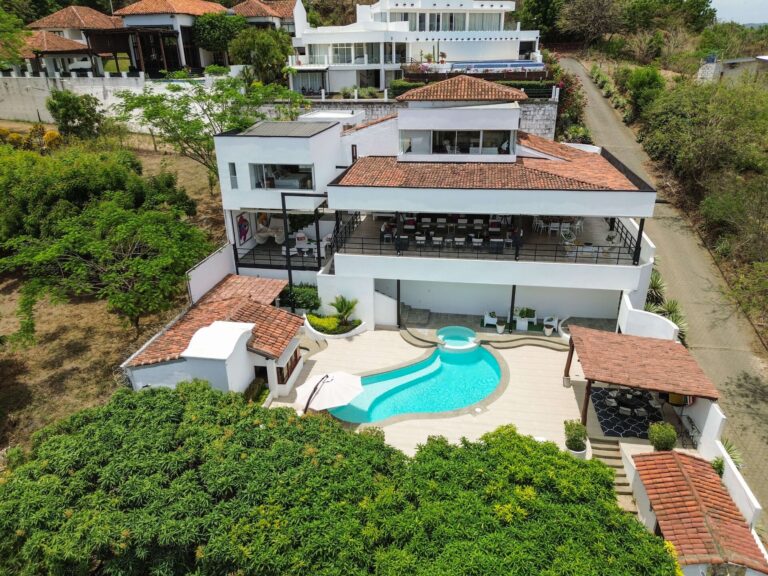 Price Update! Luxurious Oceanview Living at Casa Pitahaya