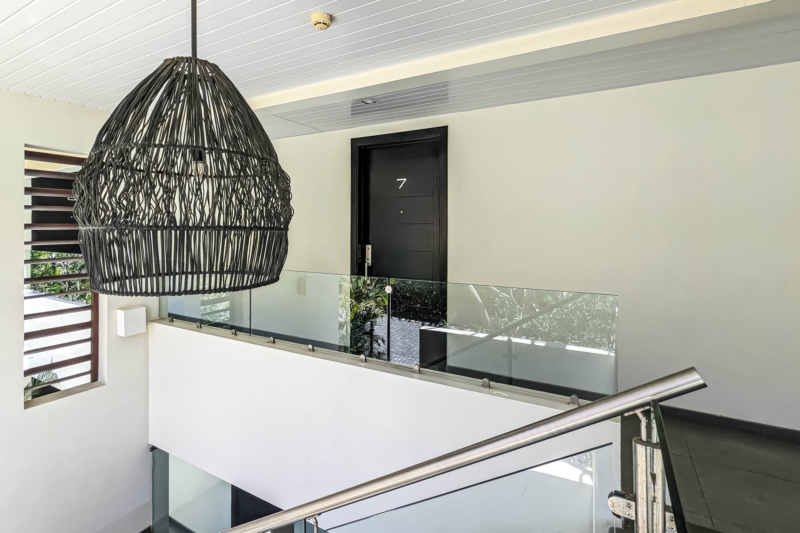 Upscale Ocean View Condo In An Unbeatable Location - Image 22