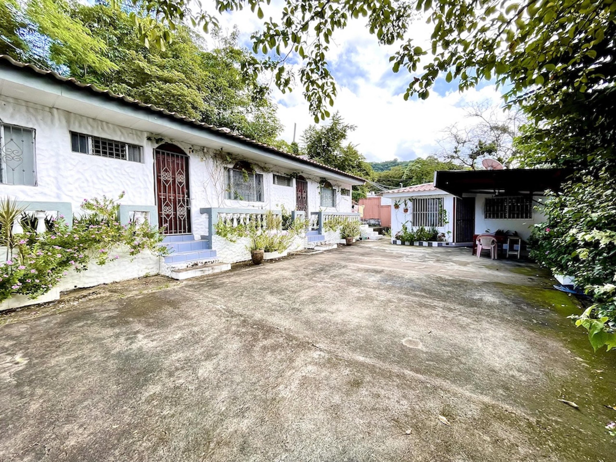 Multi-Unit Commercial Property in San Juan Del Sur, Nicaragua - Image 3