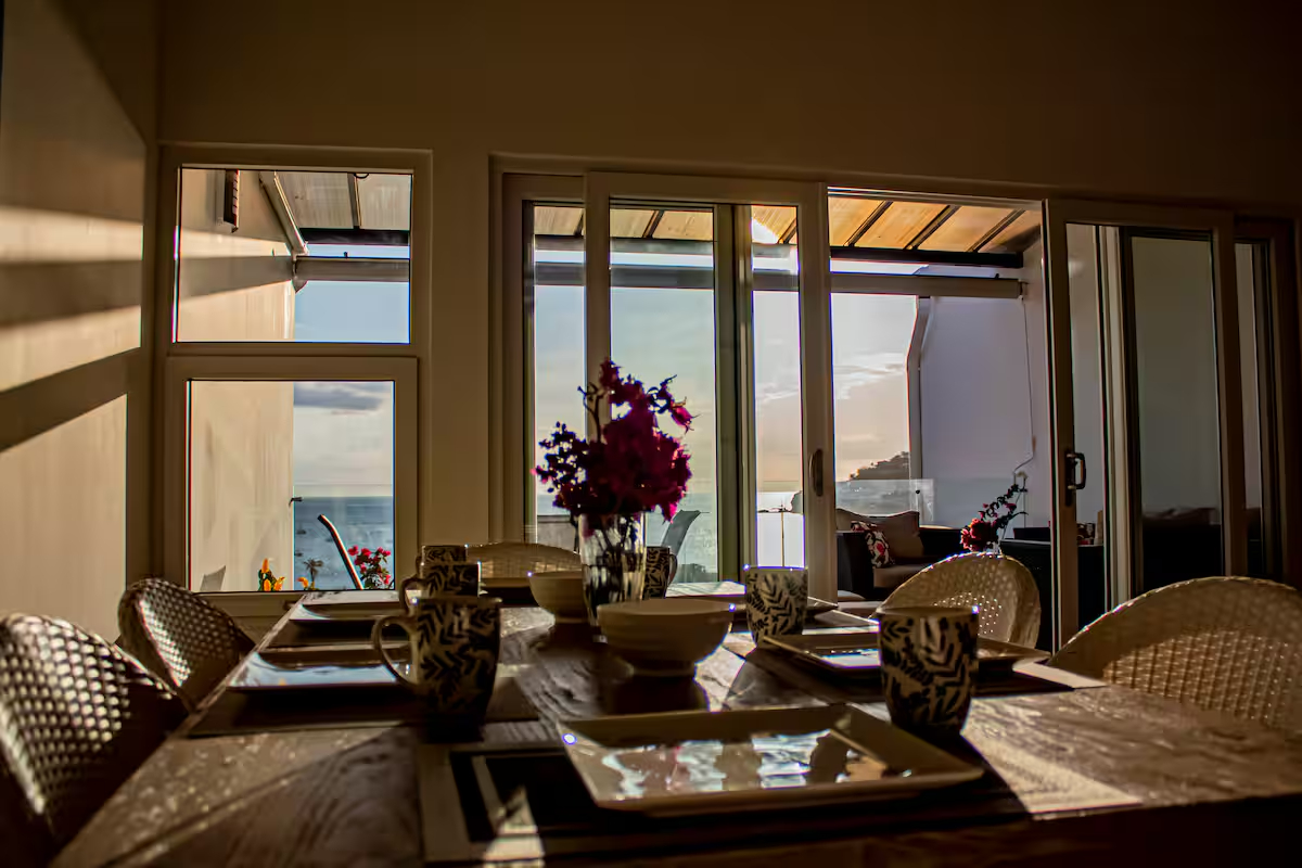 Center Bay 2BD upscale condo with 180 degree water views - Image 5