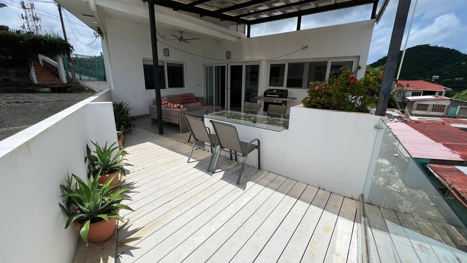 Center Bay Entertainer's Condo - only 3 blocks to Playa San Juan del Sur! - Image 16